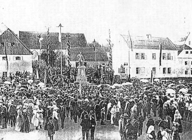 Slavnostn odhalen pomnku roku 1903